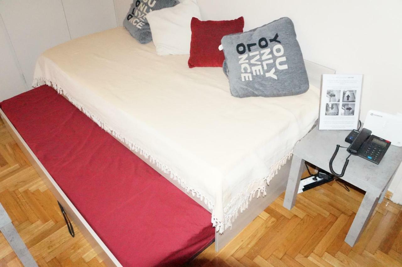 Best Vfm In Athens Apartment Екстериор снимка